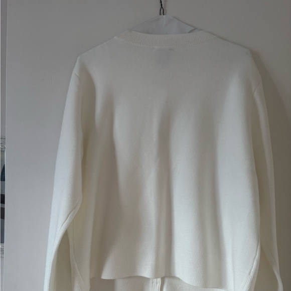 Sioni Classic Eggshell Women's Sweater - Picture 4 of 4